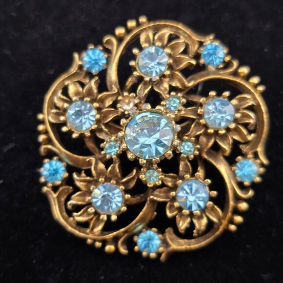 Coro Jewelry - Floral Coro Brooch With Blue Rhinestones Gold-Tone Vintage Signed 1.75" wide